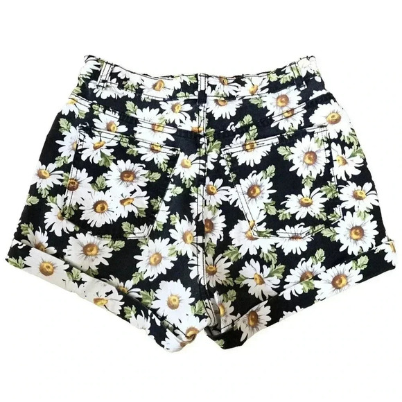 American Apparel VINTAGE Womens Shorts Size 27 Black Sunflower Floral 5 pockets - Picture 2 of 6